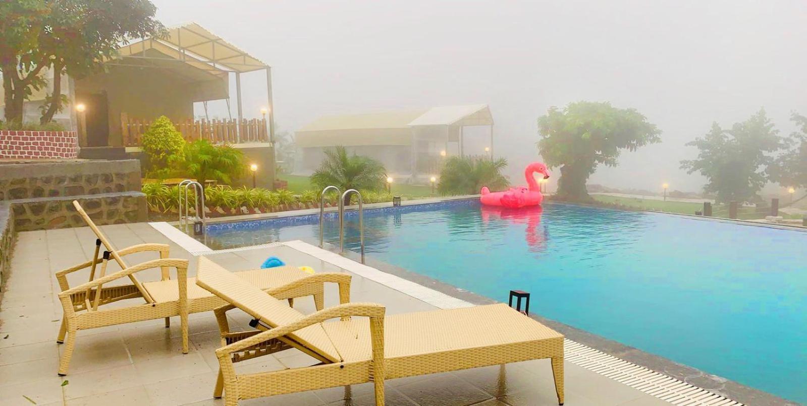 The Canvas Resort In Lonavla Buitenkant foto